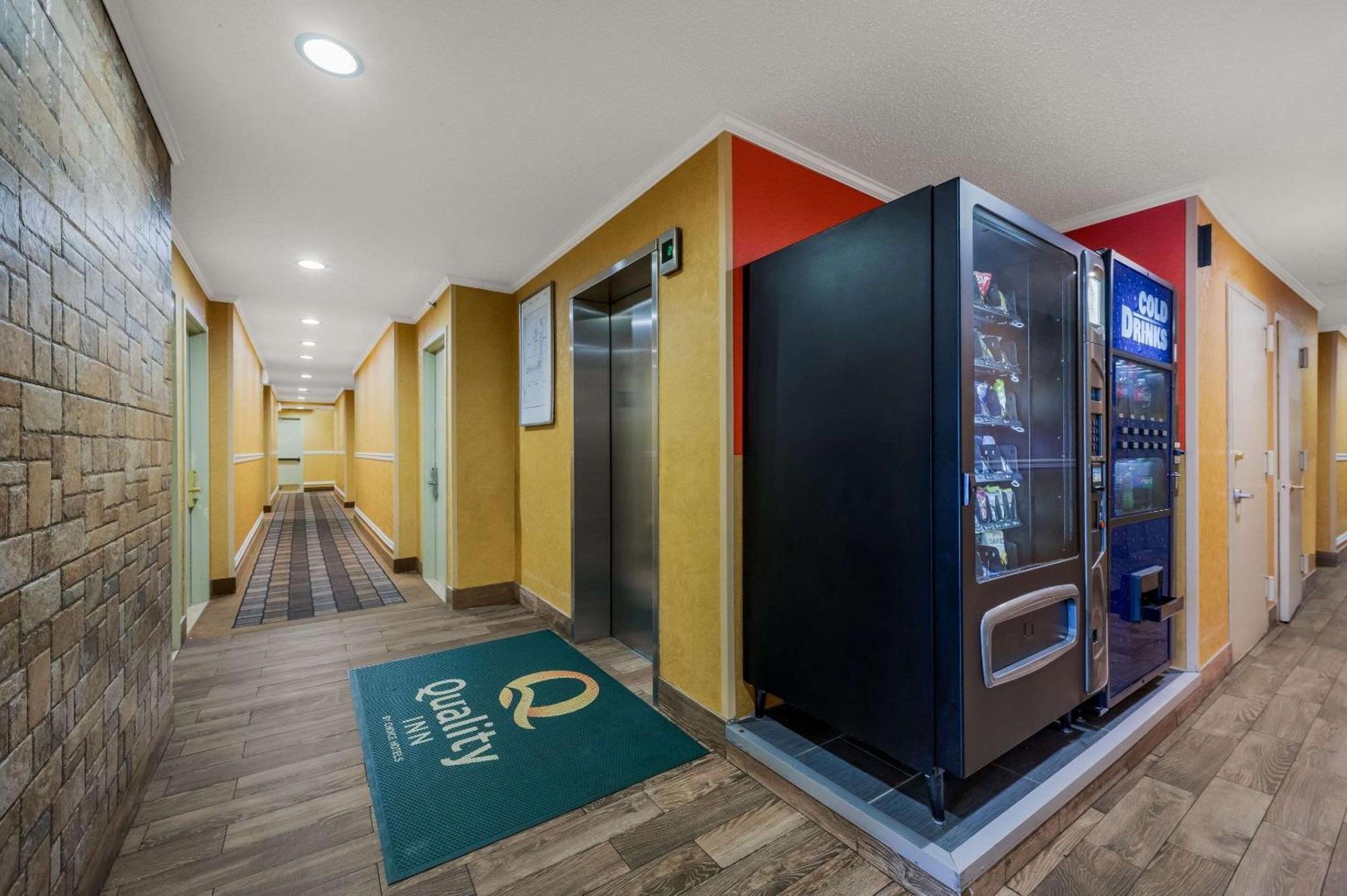 Quality Inn Jfk Airport Rockaway Blvd New York Exteriér fotografie